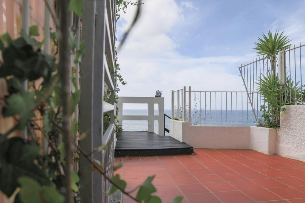 Estudio Vista Mar Com A/C E Acesso Privado A Praia Appartement Sesimbra Buitenkant foto